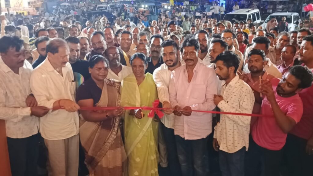 Gamharia Ganesh Puja: गम्हरिया क्षेत्र वासियों के साथ बैठक कर दूर करूंगी जनसमस्या:जोबा मांझी IMG 20250826 WA0106