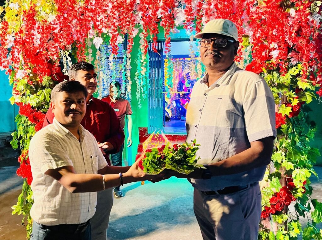 Adityapur Electricity DivisionVishwakarma Puja: आदित्यपुर विद्युत आपूर्ति प्रमंडल में धूमधाम से विश्वकर्मा पूजा का आयोजन 1 img 20250916 wa00646511208994739499448