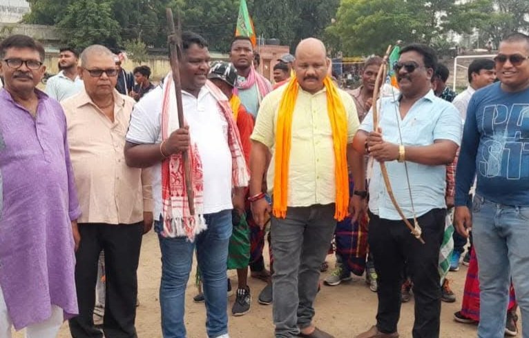 Adityapur Protest: “अब आंदोलन ही विकल्प” — रंजन सिंह का ऐलान, नगर निगम पर लापरवाही का आरोप,नाराज पार्षद रंजन सिंह 1 नवंबर से करेंगे भूख हड़ताल