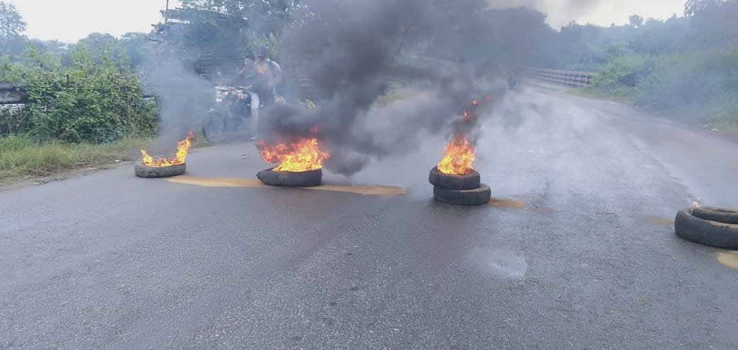 कोल्हान बंद का व्यापक असर, चाईबासा सहित जिले में ठप रही जनजीवन 1 IMG 20251029 WA0059