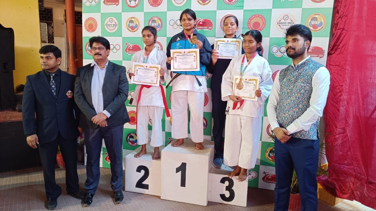 पश्चिमी सिंहभूम शूरी केन कराटे के कराटेकारों ने जीते 21 पदक, झारखंड ओपन कराटे चैंपियनशिप में हासिल किया दूसरा स्थान 1 कराटे के खिलाड़ी
