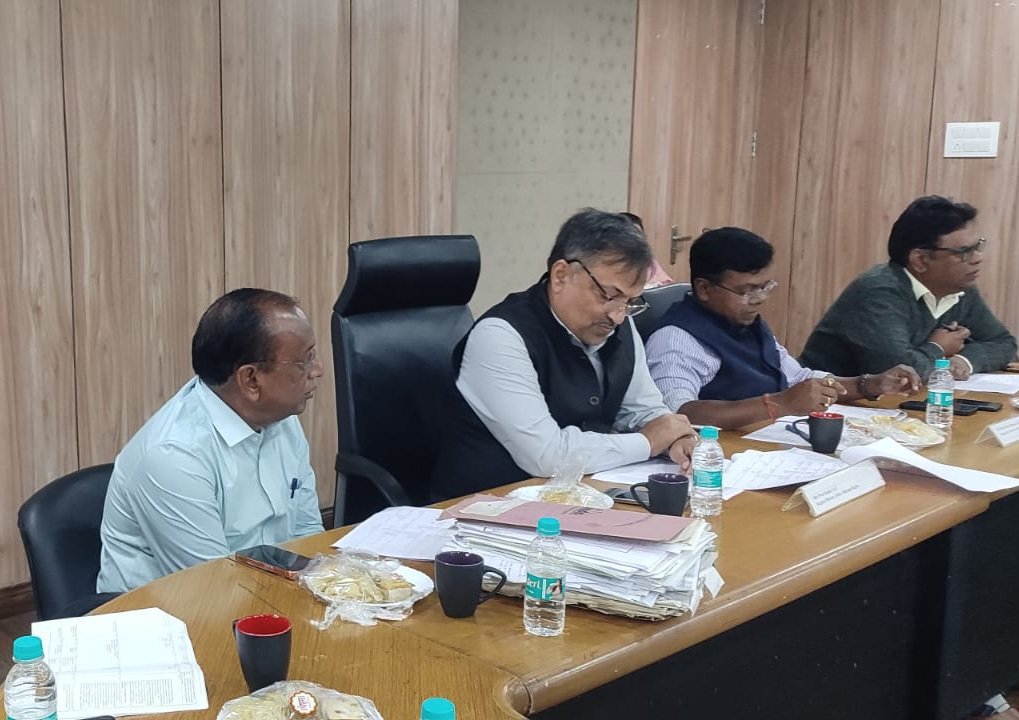 Adityapur PCC meeting:जियाडा पीसीसी बैठक में 23 में से 9 प्रस्तावों को सशर्त मंजूरी IMG 20251119 WA0126