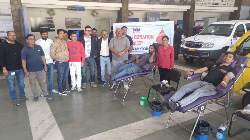 Adityapur Mithila Motors blood donation: मिथिला मोटर्स ने CSR के तहत आयोजित किया रक्तदान शिविर, 150 यूनिट रक्त संग्रह का लक्ष्य IMG 20251115 133110