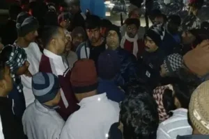 हजारीबाग: बरही में 35 किलो सोना–60 किलो चांदी की सनसनीखेज लूट, एसपी ने बनाई SIT, इलाके में कॉम्बिंग ऑपरेशन जारी 1 बरही लूट कांड