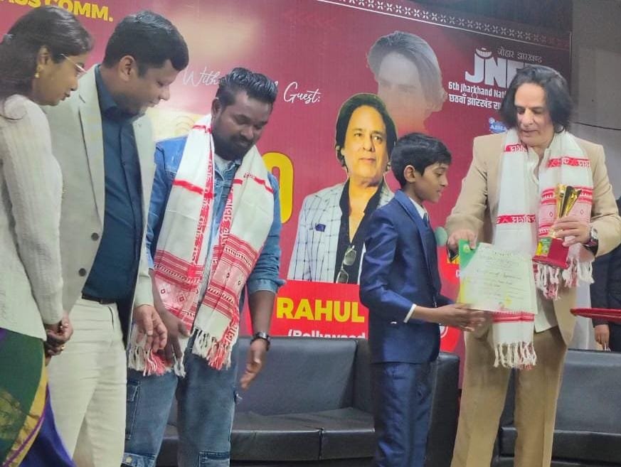 77b7c506-705c-4e41-b091-1eed6ddd6d2b