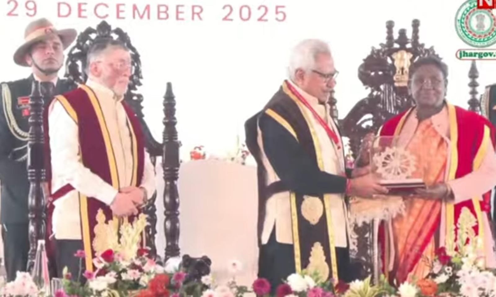 8296642a d8ed 44df 8cb8 0646ce60789a