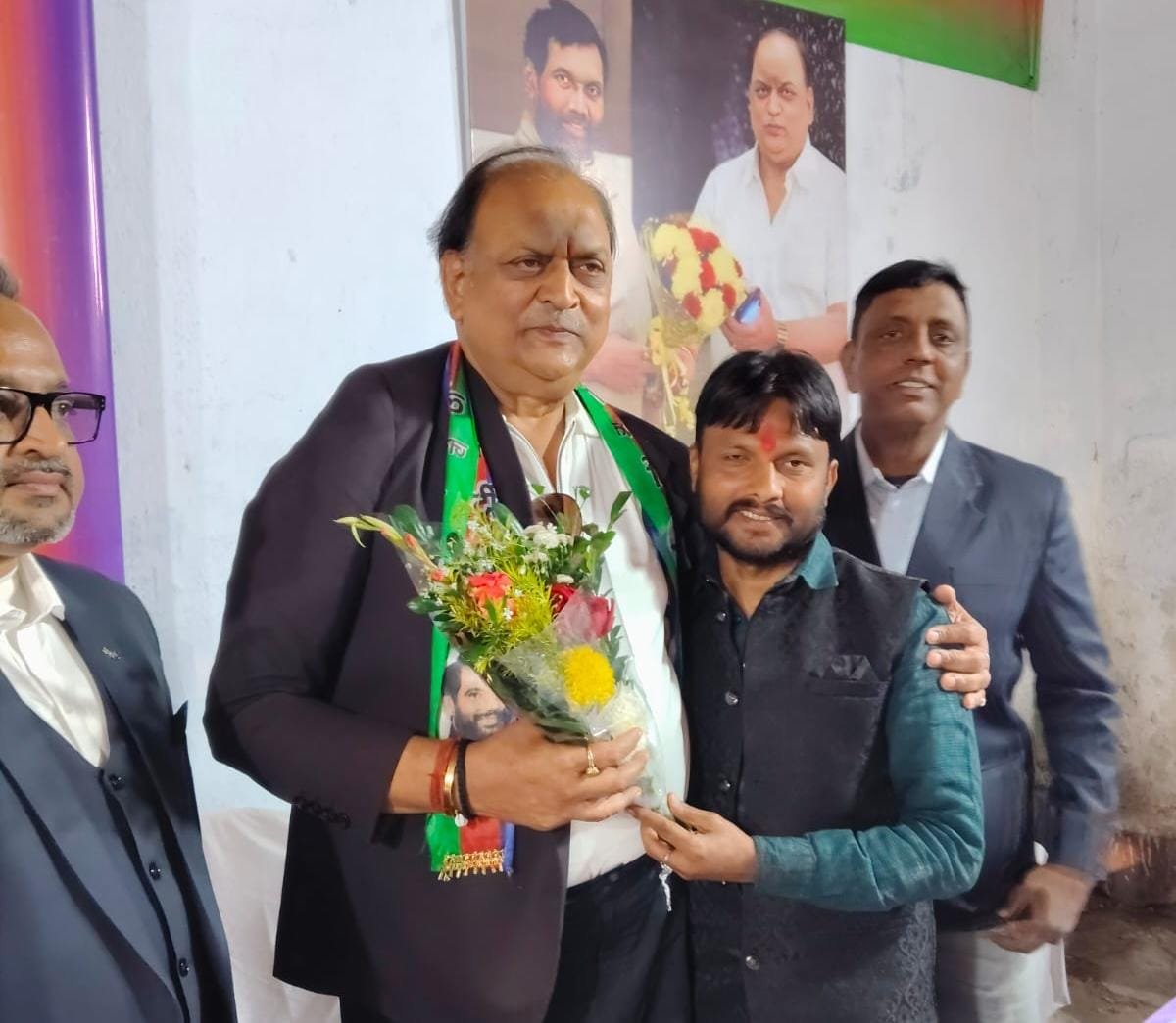 Ranchi LJP Meeting: रांची में बीरेंद्र प्रधान की अध्यक्षता में LJP (R) की अहम बैठक, बूथ स्तर पर संगठन मजबूती का संकल्प 1 8494986c ce3d 4549 a80d 3f7cedc9a20b