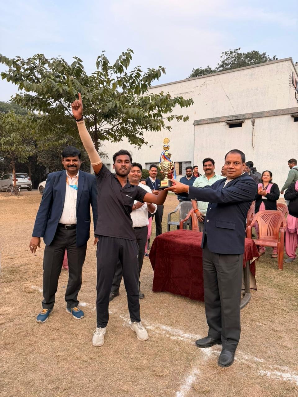 हॉस्टल टीम ने जीता आरडीटीटीईसी प्रीमियर क्रिकेट टूर्नामेंट का खिताब फाइनल में मेकाट्रॉनिक्स बी को 18 रन से दी मात 1 प्रीमियर क्रिकेट टूर्नामेंट