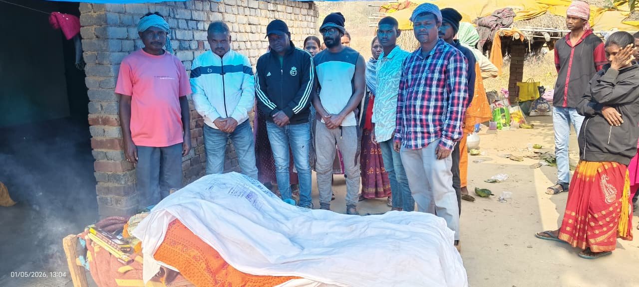 ट्रैक मेंटेनरों की सुरक्षा को लेकर यूनियन की सख्त मांग, शहीद लंका पुरती के परिवार से मिले राष्ट्रीय अध्यक्ष चांद मोहम्मद 2 065971b3 0ce9 470c 89da c5fa0f4e4f05