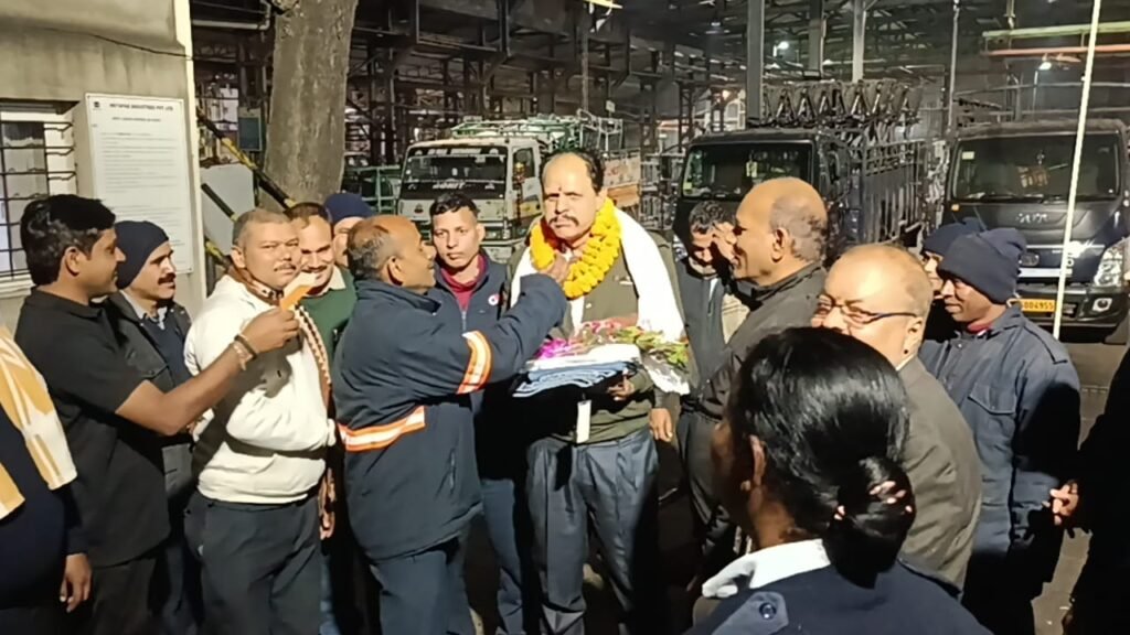 सुरक्षाकर्मी निर्मल मिश्रा सेवानिवृत्त