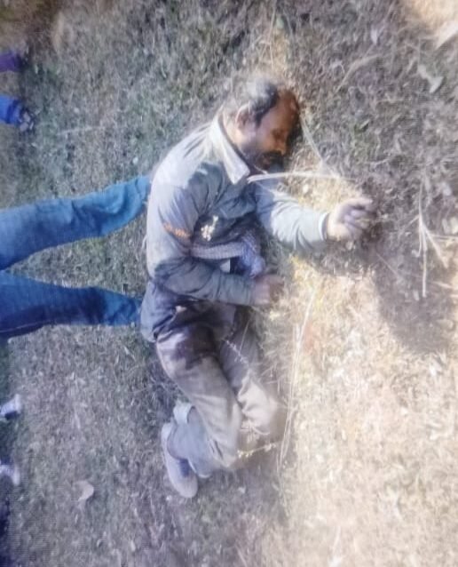 रक्षक ही असुरक्षित, तो जनता किसके भरोसे? चाईबासा में हाथी का तांडव और सिस्टम की हार : बेकाबू हाथी ने वनकर्मी समेत 3 को पटका, 9 दिनों में 22 मौतें 1 हाथी का कहर : वन विभाग के कर्मी को पटक कर मार डाला