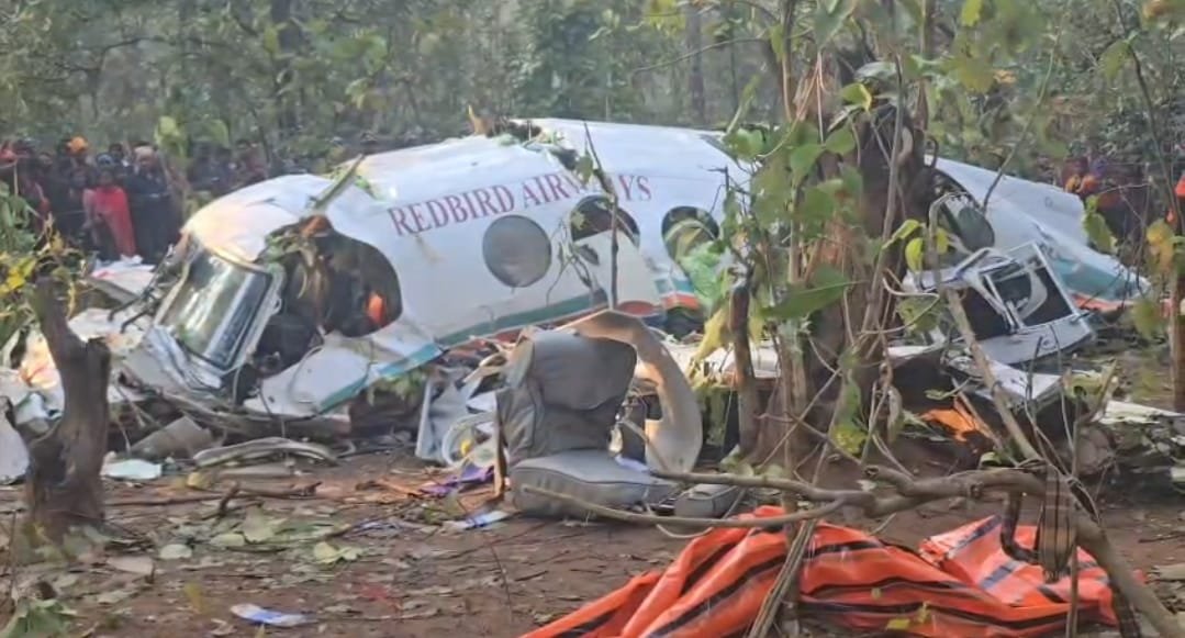 चतरा एयर मेडिकल एम्बुलेंस विमान दुर्घटनाग्रस्त