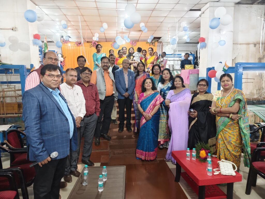 आशाएं हथकरघा केंद्र