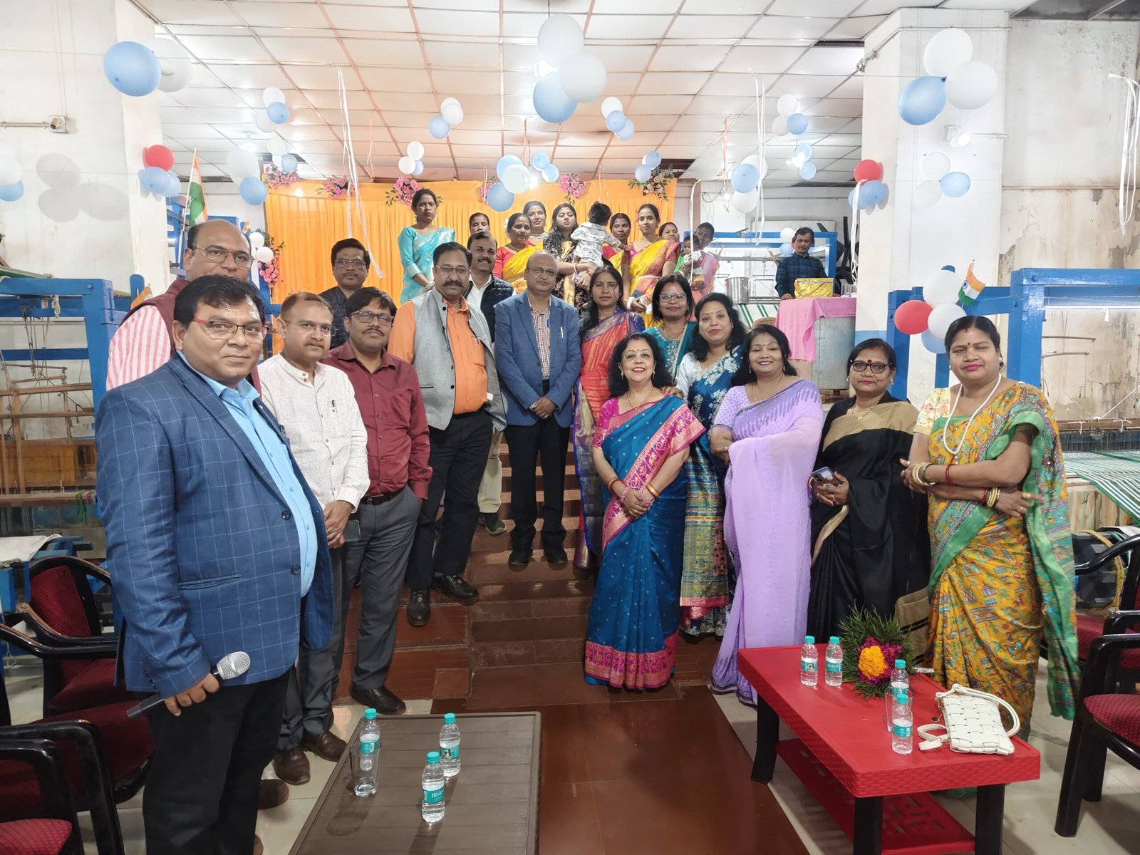 आशाएं हथकरघा केंद्र