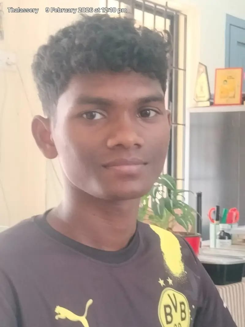 12 साल बाद परिवार से मिला राजा गोप