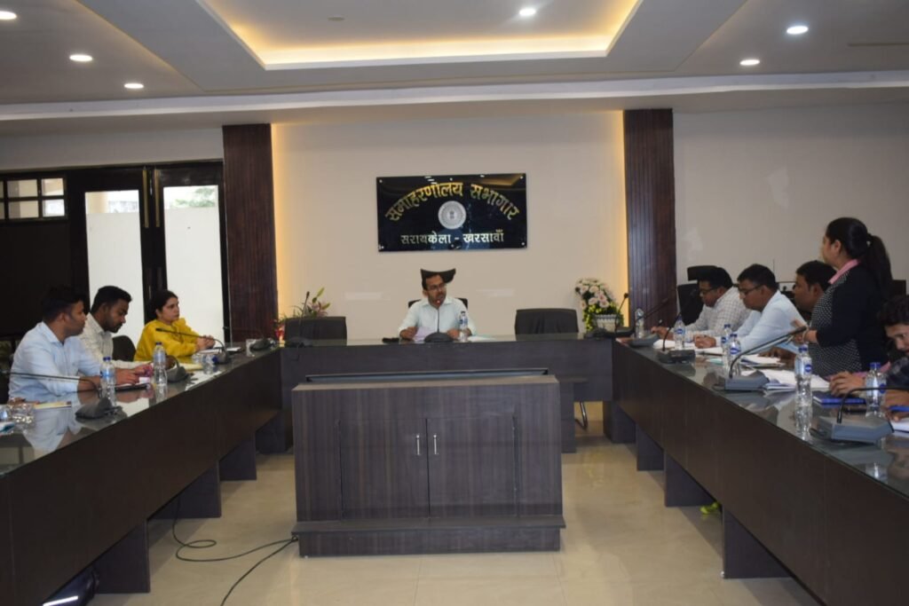 ​सरायकेला खरसावाँ समाहरणालय