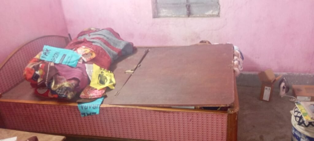 गम्हरिया में बड़ी चोरी