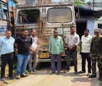 चाईबासा अवैध लकड़ी तस्करी