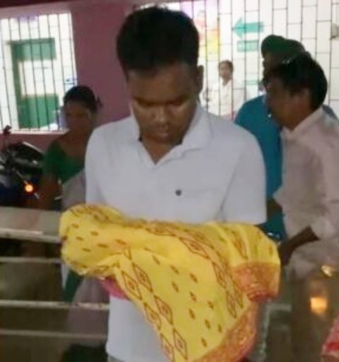 मनोहरपुर अस्पताल लापरवाही