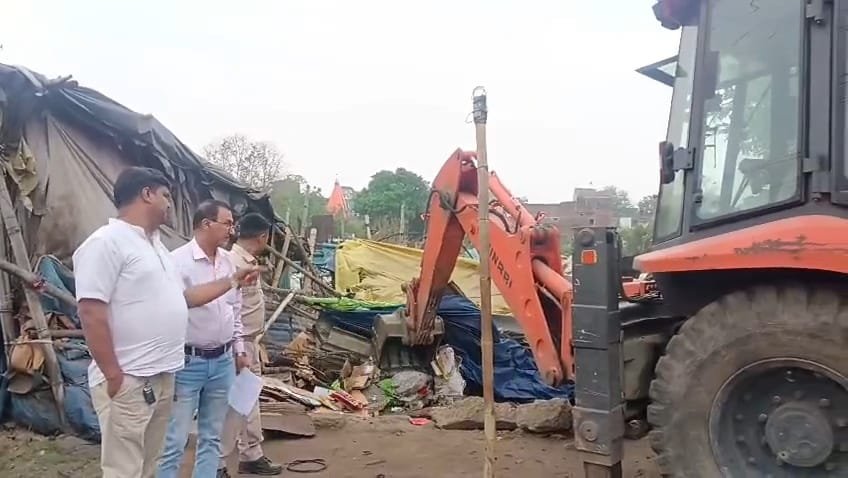 आदित्यपुर अंचलाधिकारी के नेतृत्व में बड़ी कार्रवाई