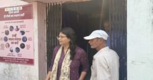 नवजात के शव को डिब्बे में ले जाने के मामले