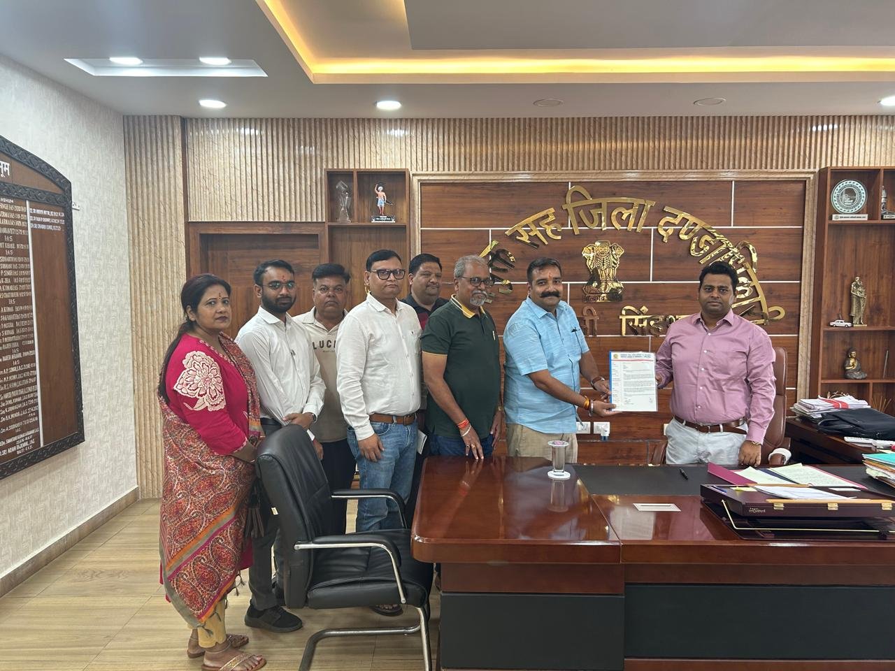 चाईबासा में कमर्शियल गैस सिलेंडर की कमी से व्यापार प्रभावित