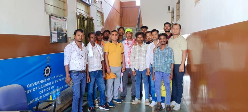 ठेका श्रमिक वेतन विवाद गुवा