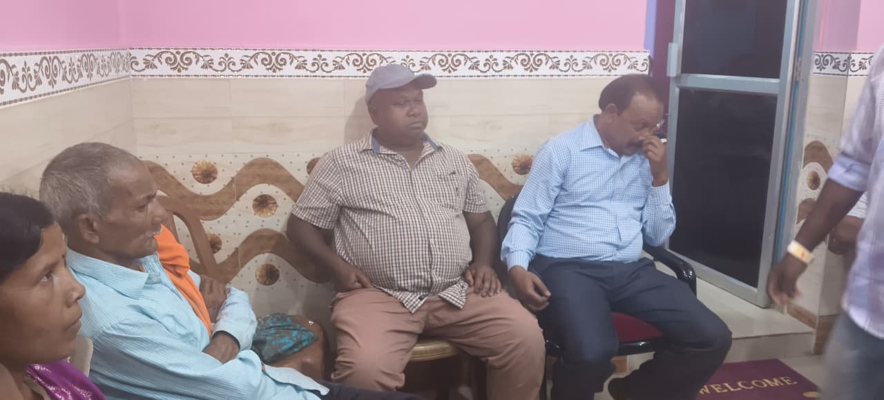 ठेका मजदूर छंटनी विरोध