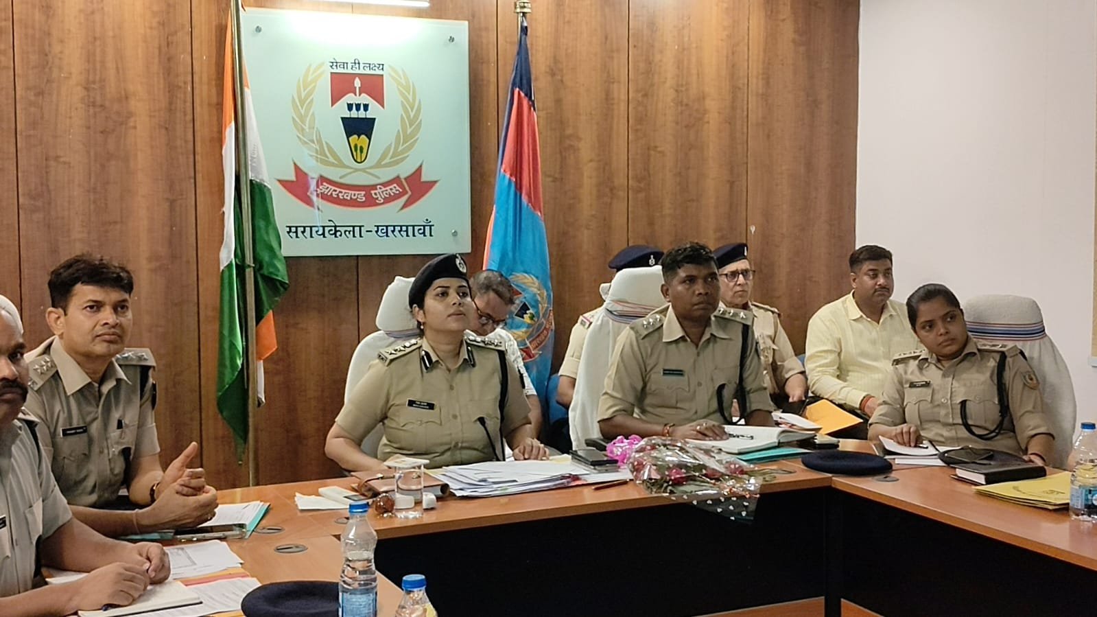 एसपी निधि द्विवेदी