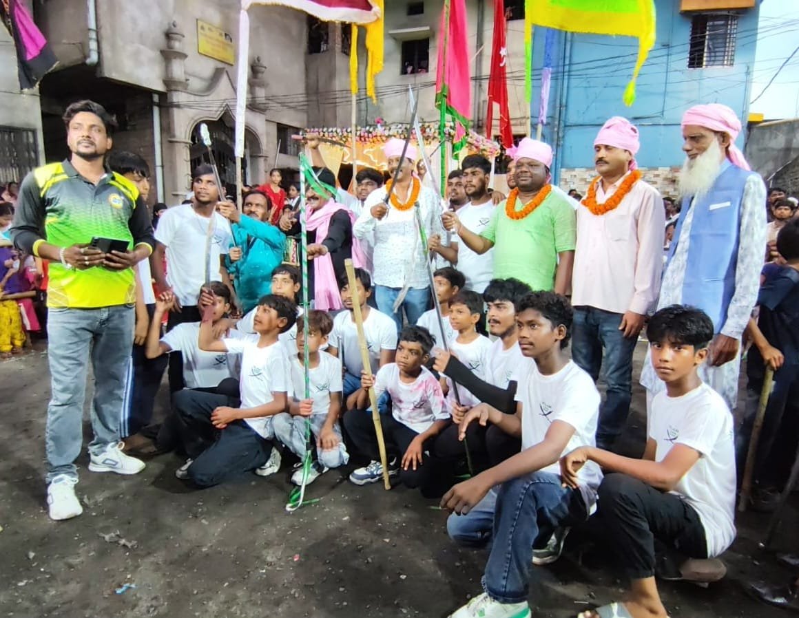 मोहर्रम पर हैरतअंगेज खेल प्रदर्शन