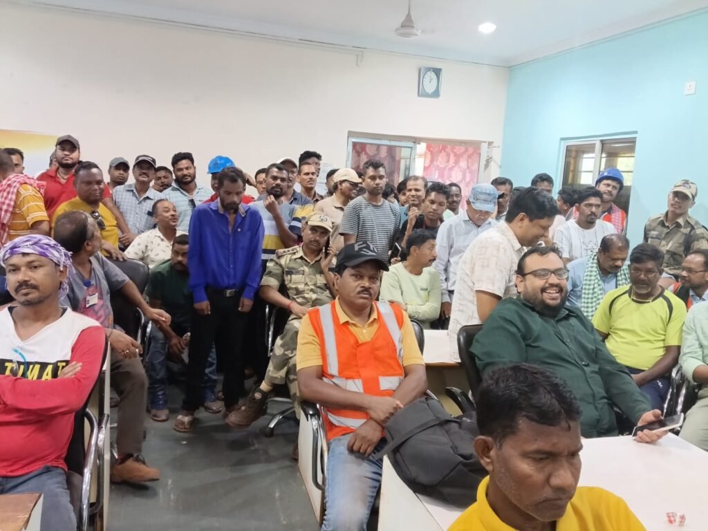 बायोमेट्रिक हाजिरी को लेकर वार्ता विफल,