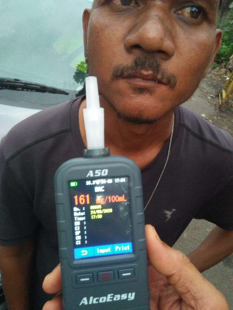 कॉन्ट्रा टोल प्लाजा