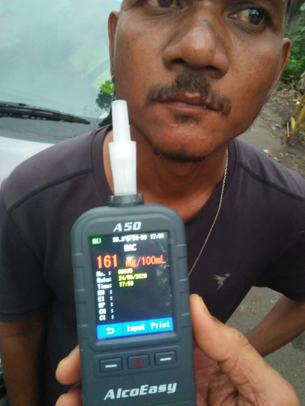 कॉन्ट्रा टोल प्लाजा
