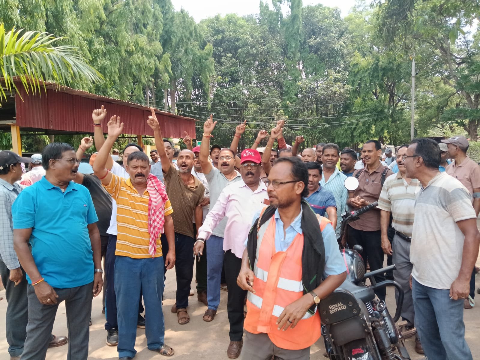 बायोमेट्रिक हाजिरी को लेकर वार्ता विफल,