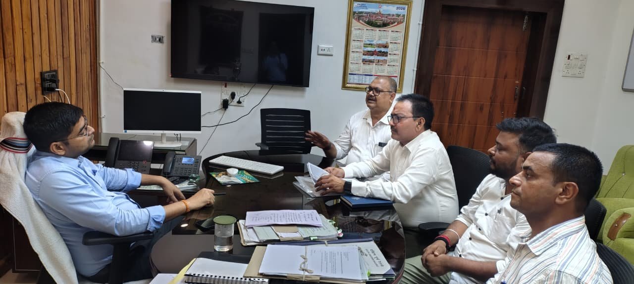 रेलवे कर्मचारियों के वेतन कटौती मामले पर मेंस कांग्रेस की पहल