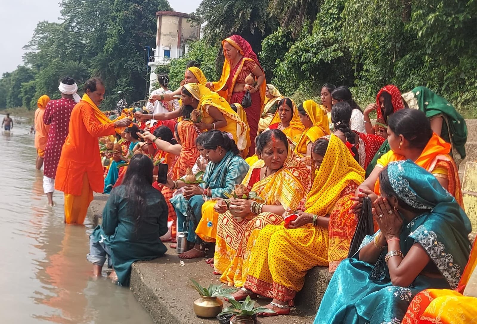 गम्हरिया के जमालपुर स्थित अमृतनगर शिव-हनुमान मंदिर का 12वां स्थापना दिवस