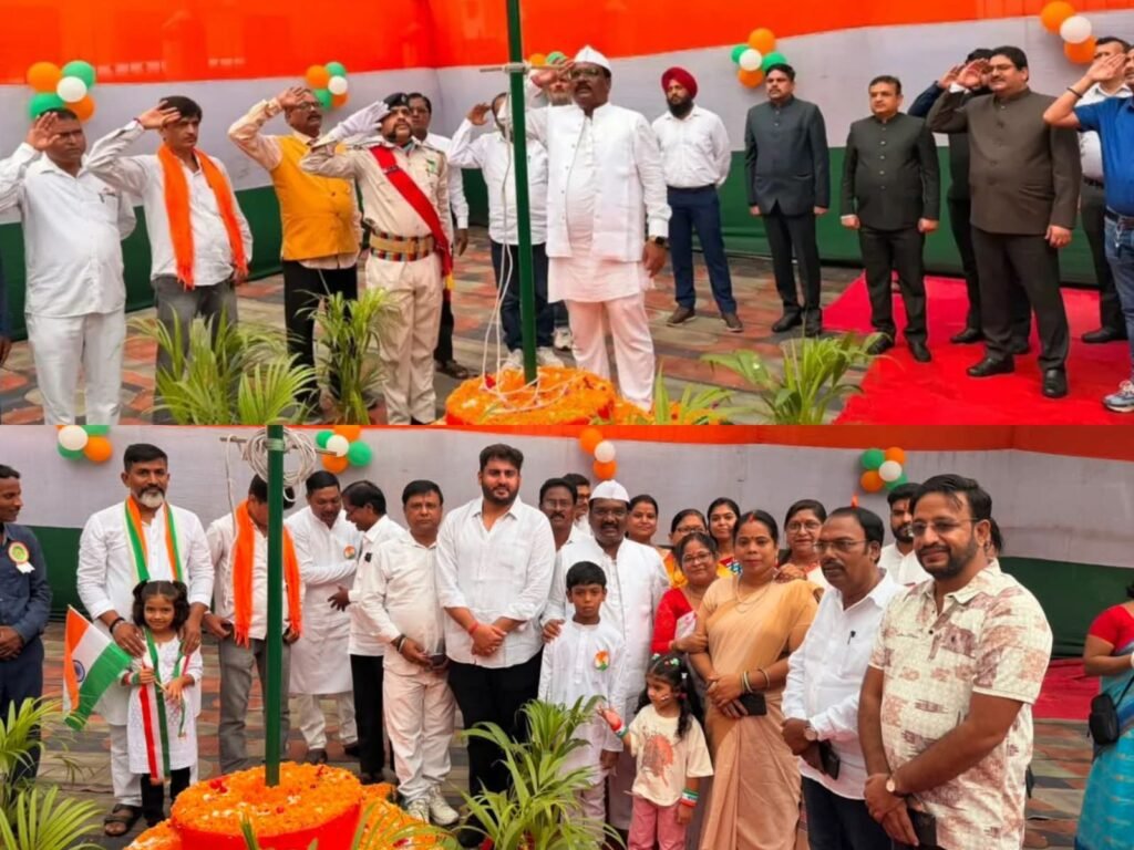 आदित्यपुर नगर निगम कार्यालय परिसर में भव्य एवं गरिमामय समारोह का आयोजन