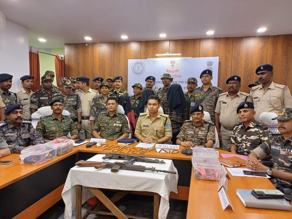 सरायकेला-खरसावां में झारखंड पुलिस, CRPF, CoBRA और SSB की संयुक्त कार्रवाई
