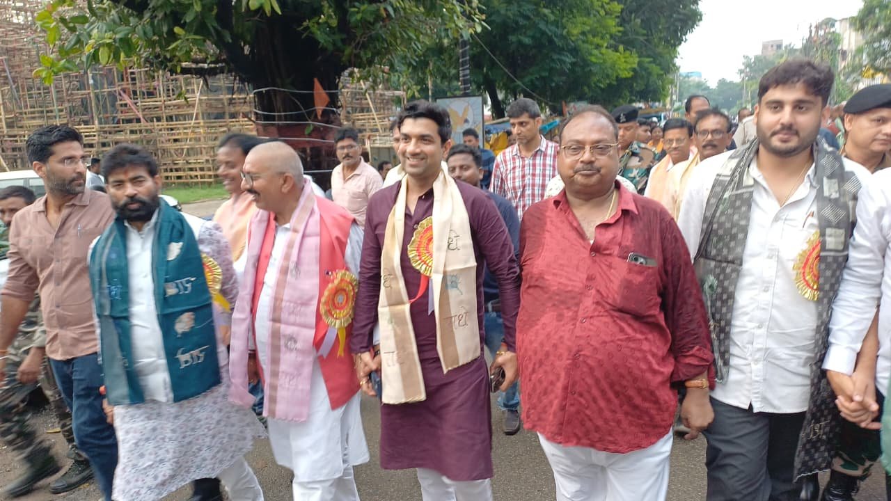 आदित्यपुर में श्रीकृष्ण-रुक्मणी विवाह एवं राधा अष्टमी पर भव्य रथयात्रा