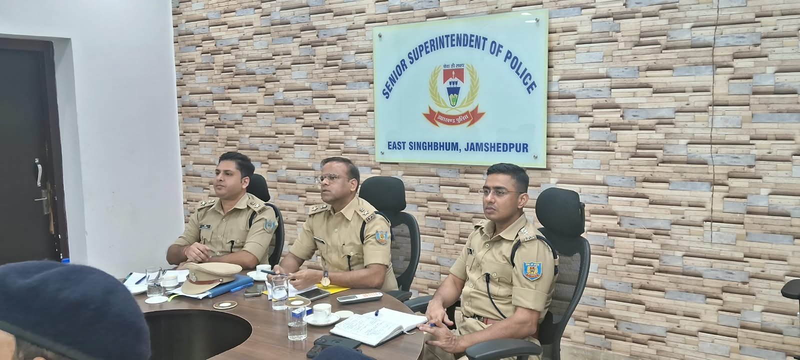 जमशेदपुर में यातायात व्यवस्था को लेकर पुलिस अधिकारियों की समीक्षा बैठक