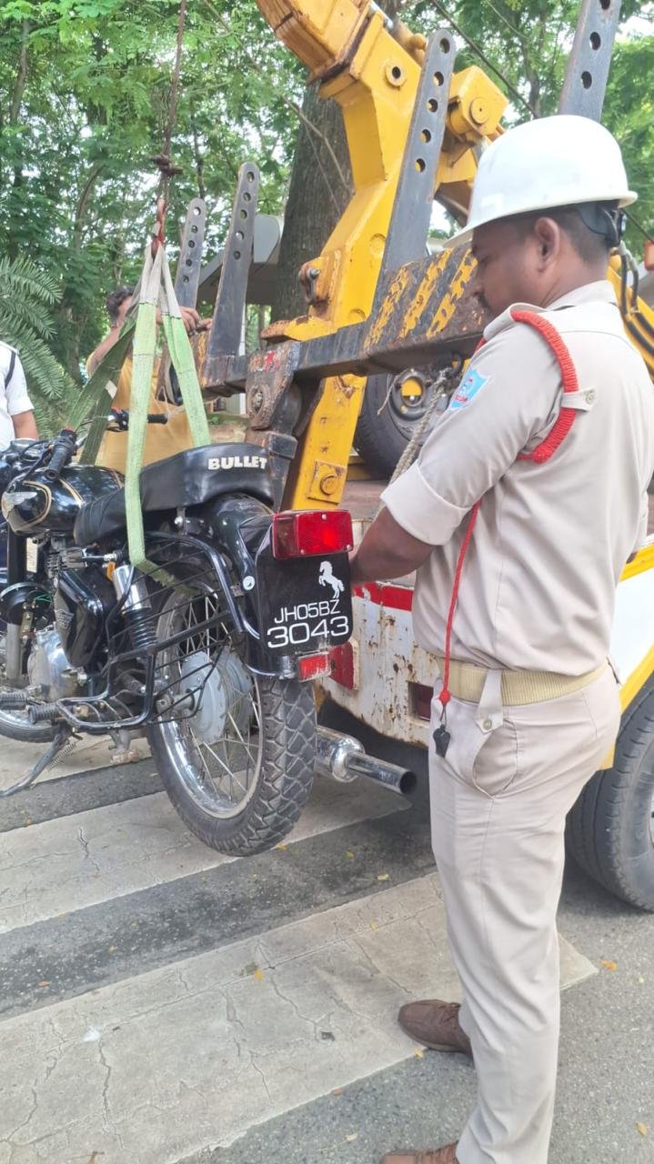 बिष्टुपुर ट्रैफिक पुलिस