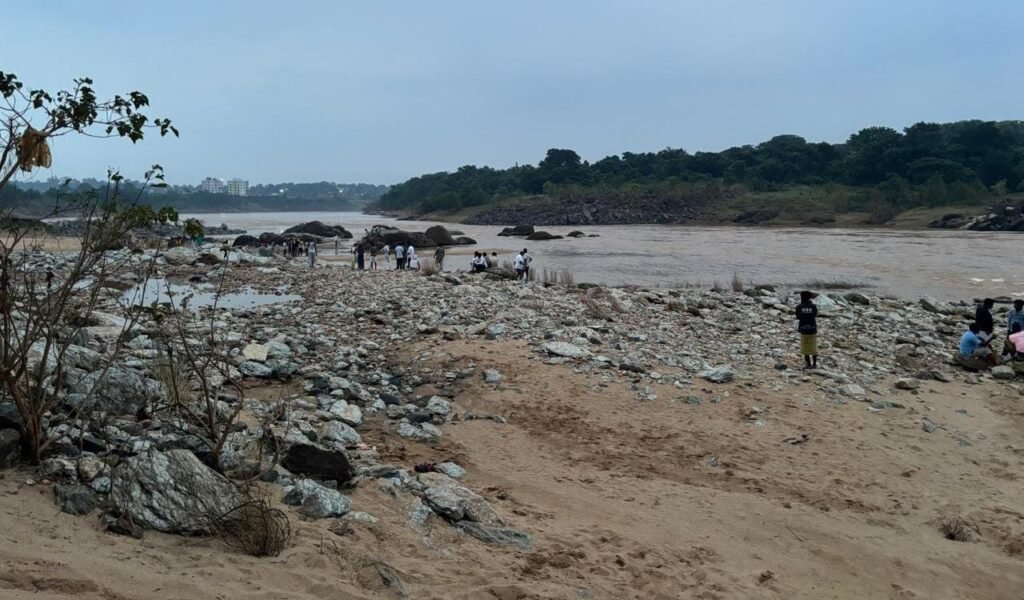 आसंगी चेक डैम,