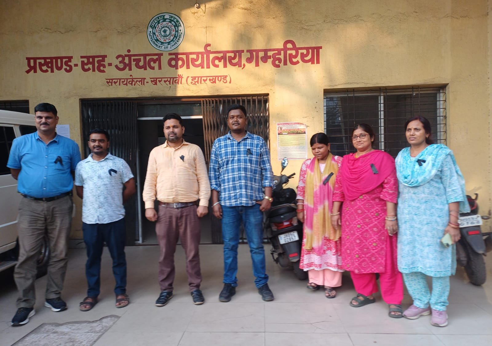 चतरा एसीबी कार्रवाई के विरोध में उतरे कर्मचारी